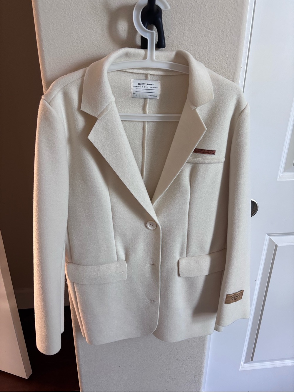 Sleepy Jones Cream Tailored Wool-Blend Blazer
